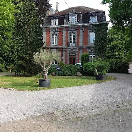 Château Lambert Hotel-Resto-Parking-Shuttle, a 1 ha green Oasis at 8 min from CRL Airport without any noise-3