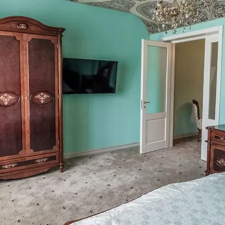Jmr Royal -Luxury Rooms & Private Sauna-2