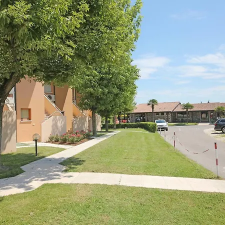 Residence Villaggio Tiglio-3