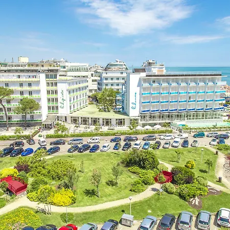Fabilia Family Resort Milano Marittima-3