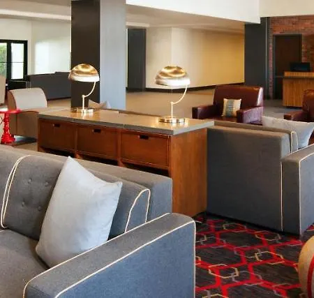 Four Points By Sheraton Phoenix South Mountain-2