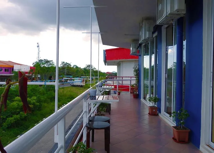 Ae Semporna Guesthouse 极潜旅店