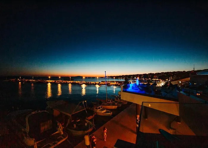 The Loza - Seaside Festival Hotel