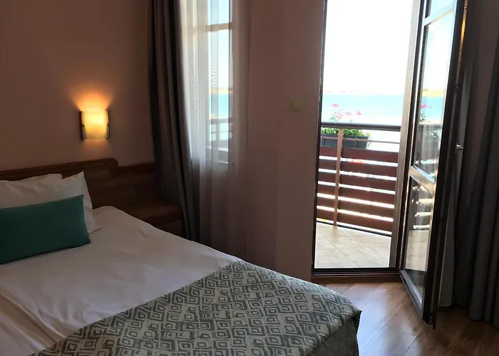 Family Hotel Saint Nikola Free Parking