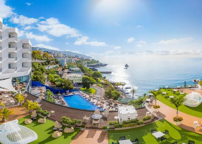 Hotéis centrais em Funchal (Madeira)