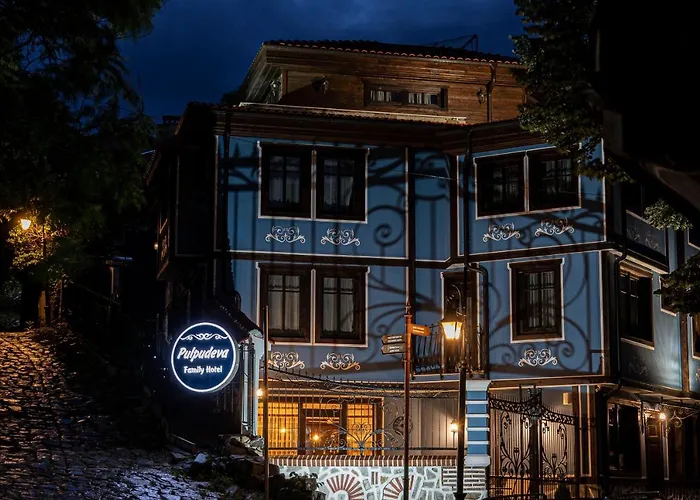 Pulpudeva Family Hotel