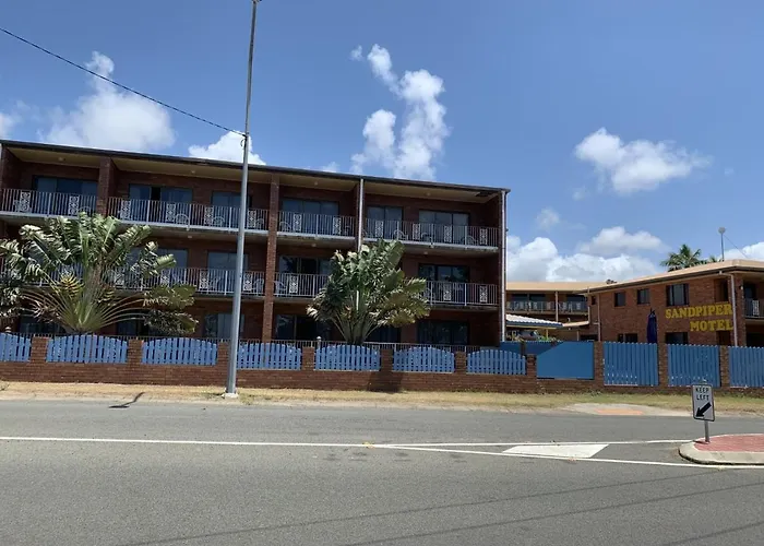 Sandpiper Motel