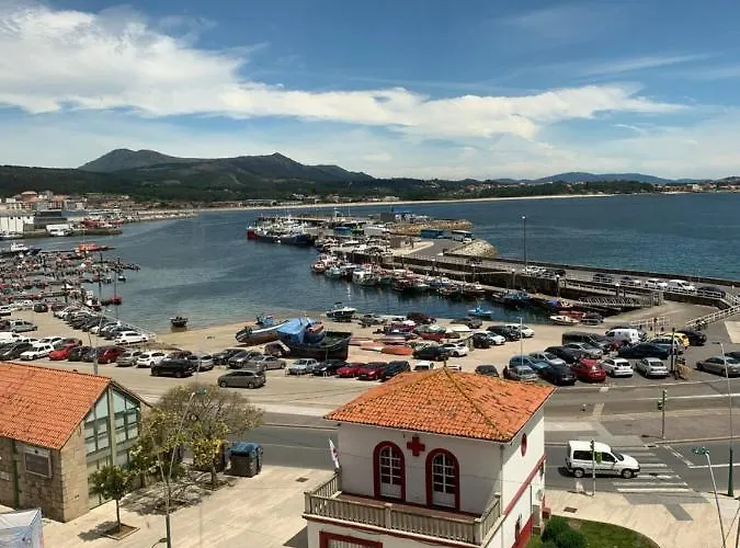 Piso en el malecón de Riveira con vistas a las Rias Baixas. Ideal para familias. 140m