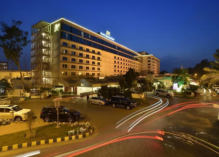 Lahore Golf hotels
