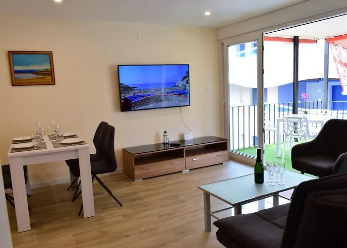 Apartment In Salou Next To The Beach For Families,Wifi