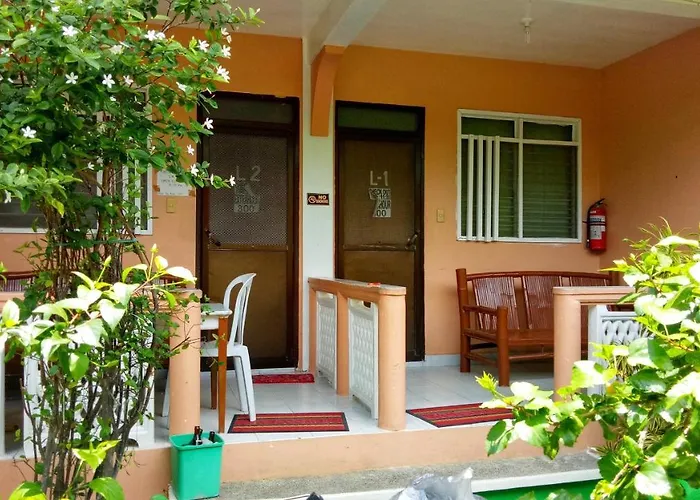 White Beach Guest House