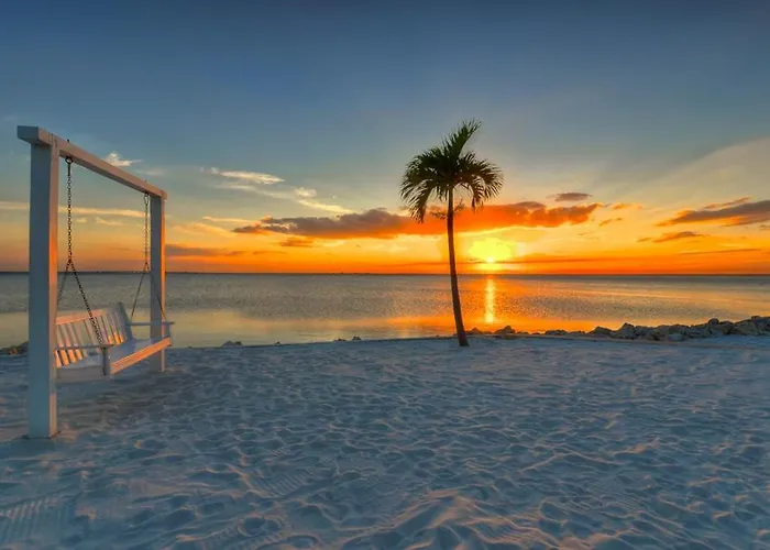 Waterfront Fun Heated Pool Amazing Sunsets