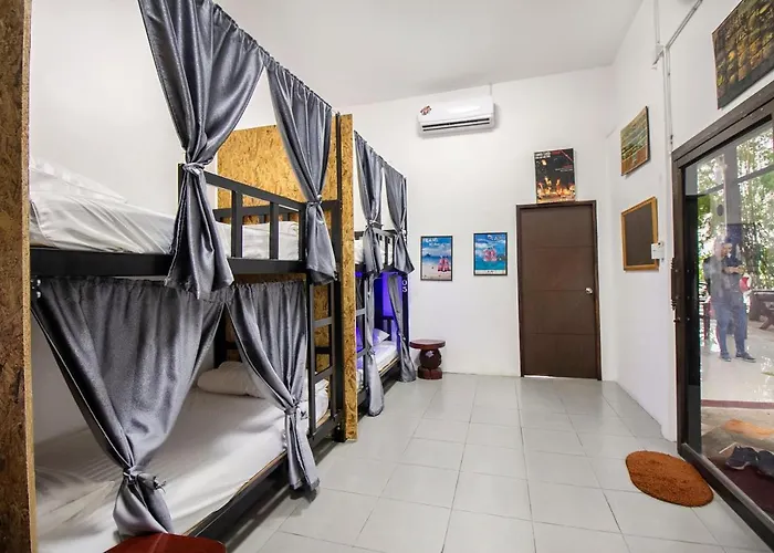 T&T Hostel Kanchanaburi