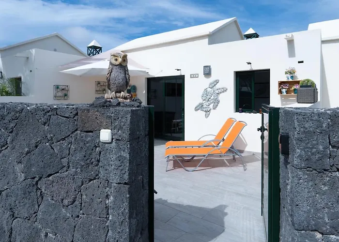 Comfortable Houses Playa Roca Beachfront Access