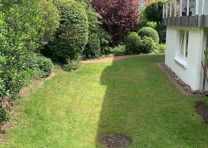 Ferienwohnung in weißer Villa am Kliff