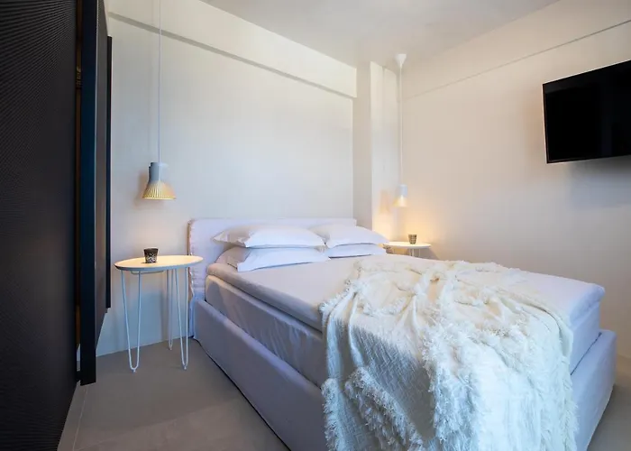 Akrogiali Beach Hotel Apartments