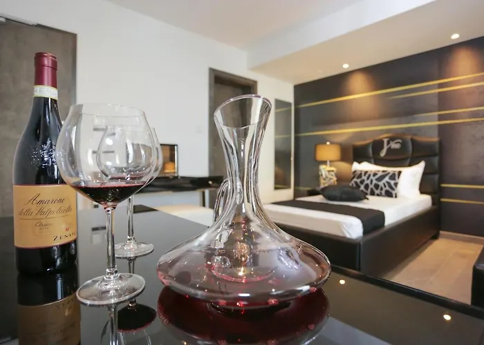 J'Me Boutique Hotel - Adults Only