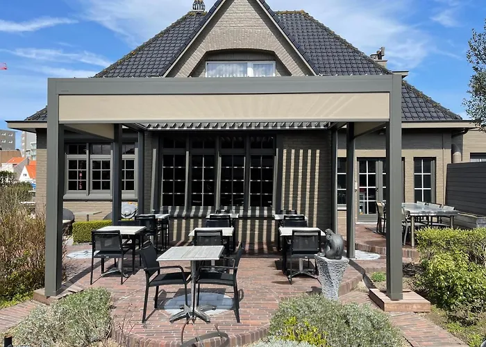 Villa Hotel (Adults Only)