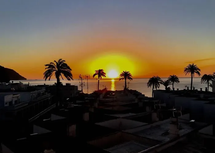 Apartamento encantador con vistas al mar