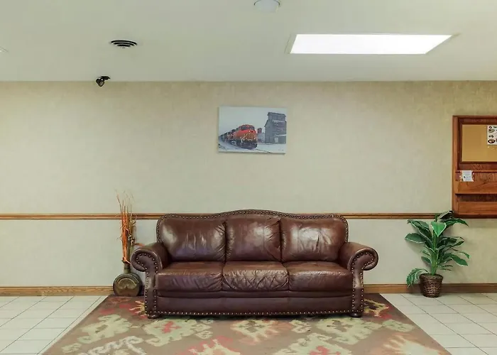 Sky-Palace Inn & Suites Mccook