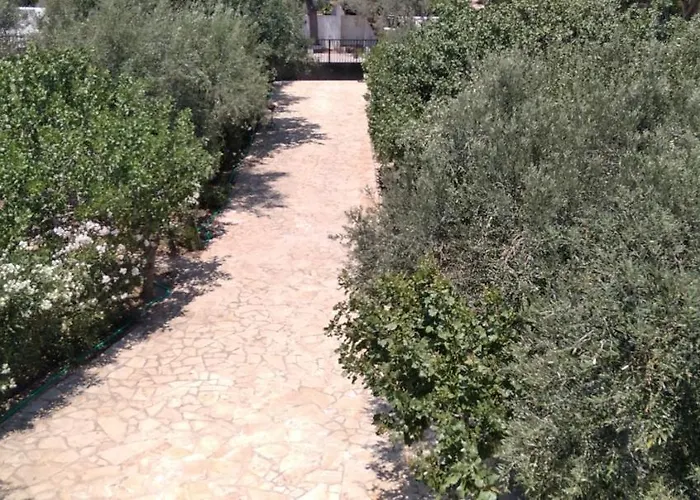 Geranium Villa By The Sea