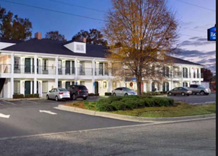 Baymont By Wyndham Roanoke Rapids