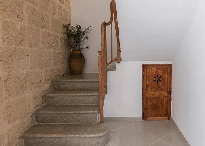 S'Enclova Petit Hotel