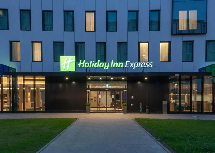 Holiday Inn Express Duesseldorf - Hauptbahnhof By Ihg