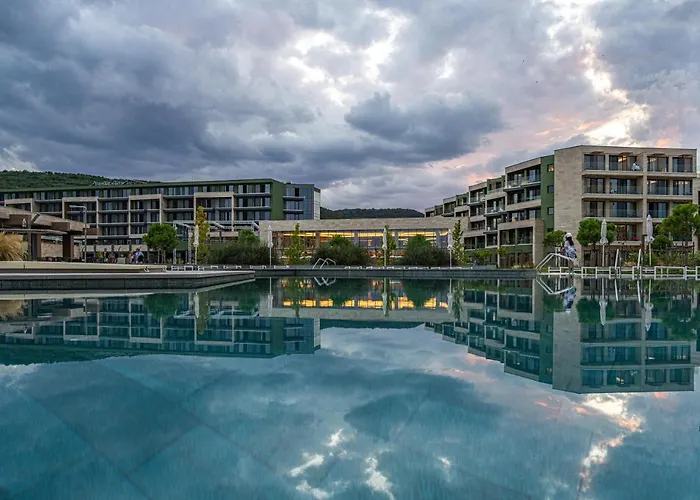 Hvd Reina Del Mar - Premium Spa Service & Free Parking