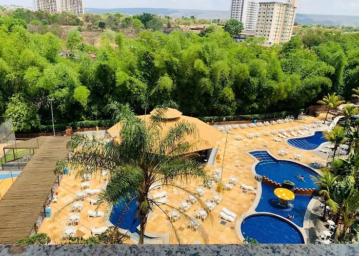 Aguas Termais Naturais Piscinas Quentes 24 Horas Mais Acesso Incluso Aos Parques Aquaticos Dos Resorts Golden Dolphin Grande Hotel Em Caldas Novas