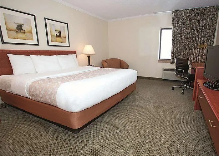 La Quinta Inn By Wyndham Milwaukee West Brookfield