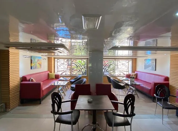 Hotel VELSATIS