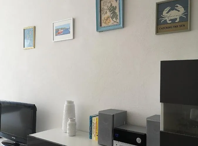 Sunny Seaside Apartment Kiel