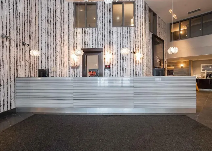 Sandman Signature Edmonton South Hotel