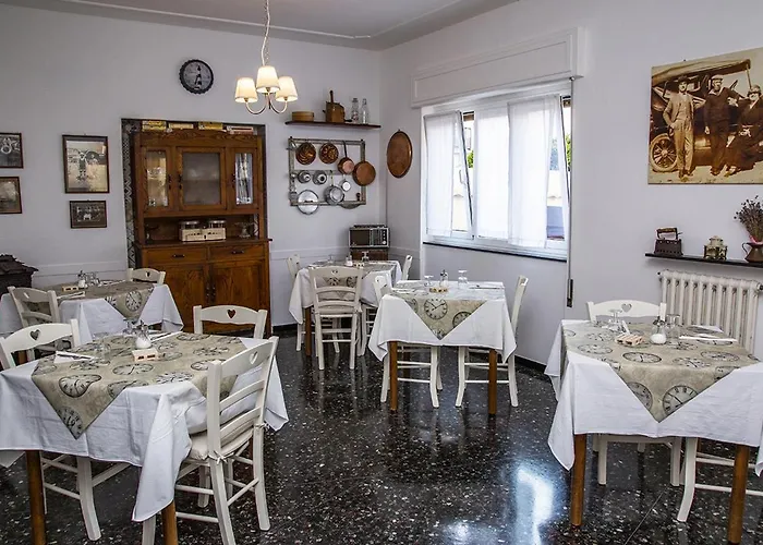 Hotel Costa Azzurra -Free Parking - Easy Stay -Spotorno