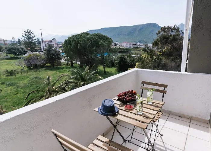Ermis Luxury Suites & Apartments