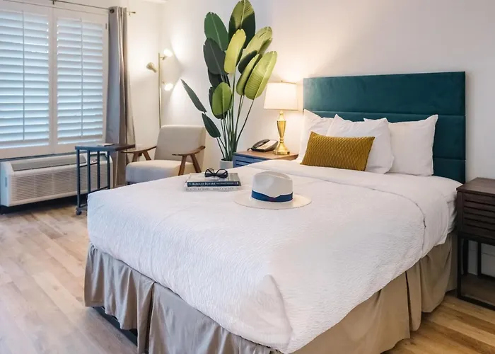 L3 Oasis Hotel