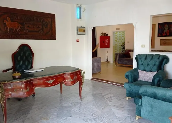 Caravan Hotel