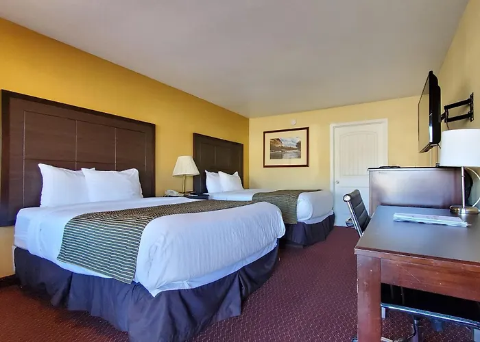 Ramada By Wyndham Flagstaff East