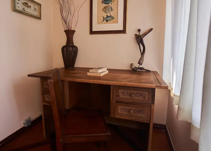 Catembe Gallery Hotel