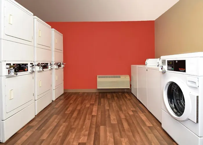 Extended Stay America Select Suites - Detroit - Farmington Hills
