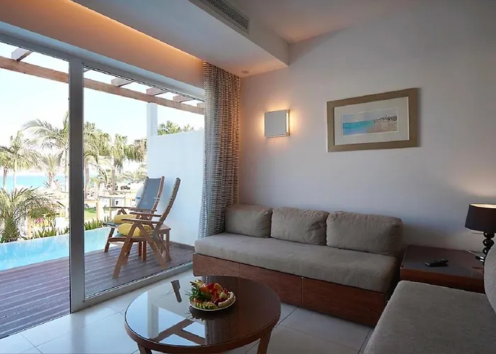Sunrise Pearl Hotel & Spa