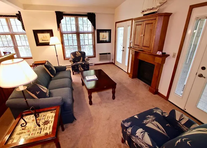 Baileys Harbor Yacht Club Resort