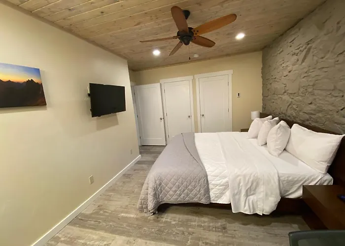 Hotel Ouray - For 12 Years Old And Over (Adults Only)