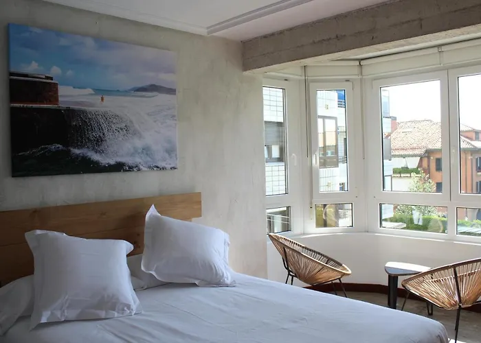 Apartamentos Zarautz Playa, con piscina y garaje
