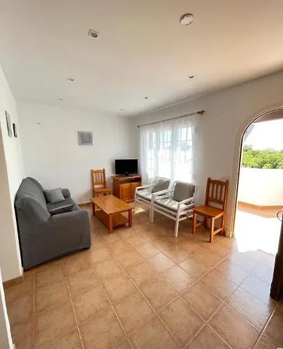 Bonito apartamento con terrazas y aparcamiento.