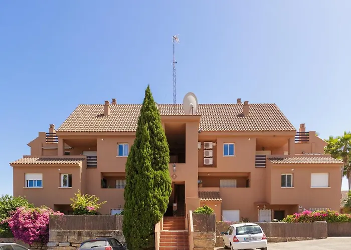 Fresh Penthouse Apartment With Great Sea Views