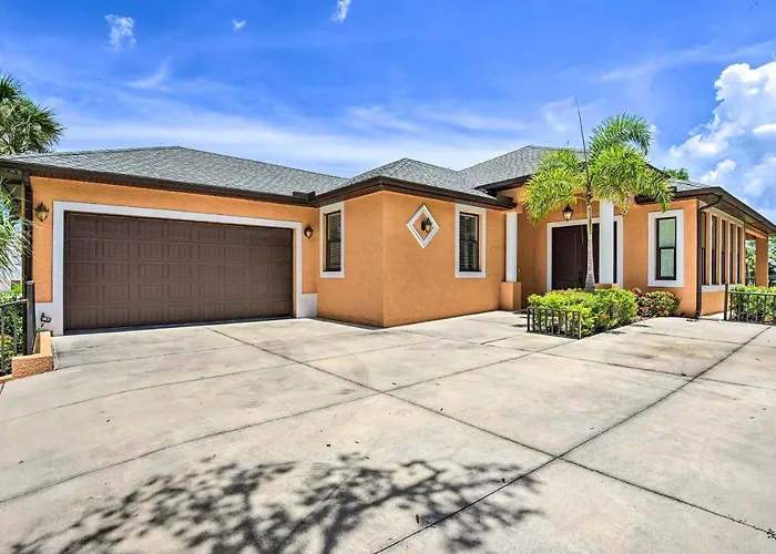 Elegant Venice Home W/ View - Walk To Beach!
