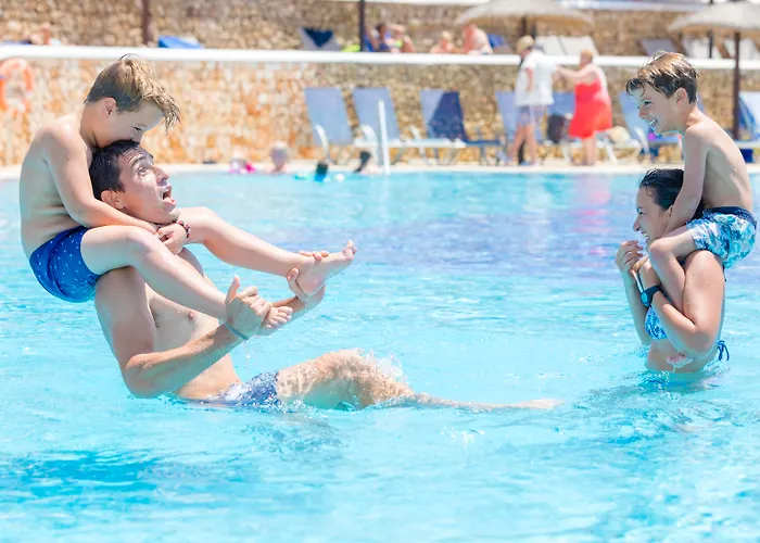 Royal Son Bou Family Club