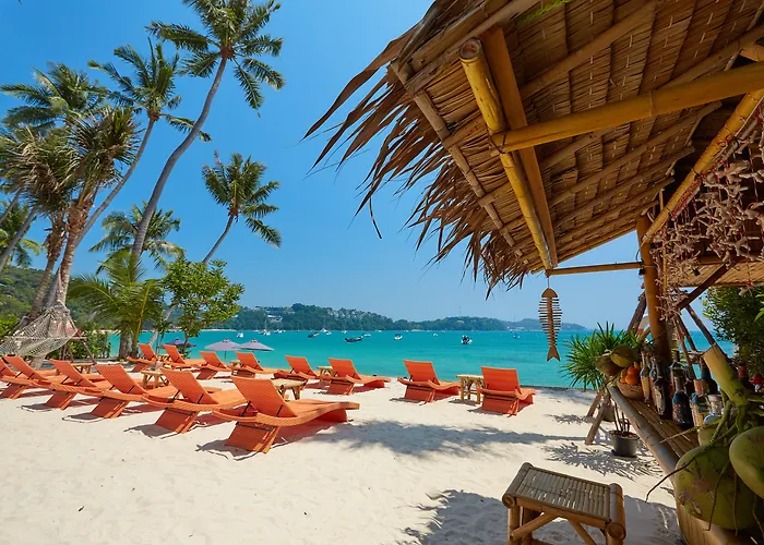 Bandara Phuket Beach Resort - SHA Extra Plus